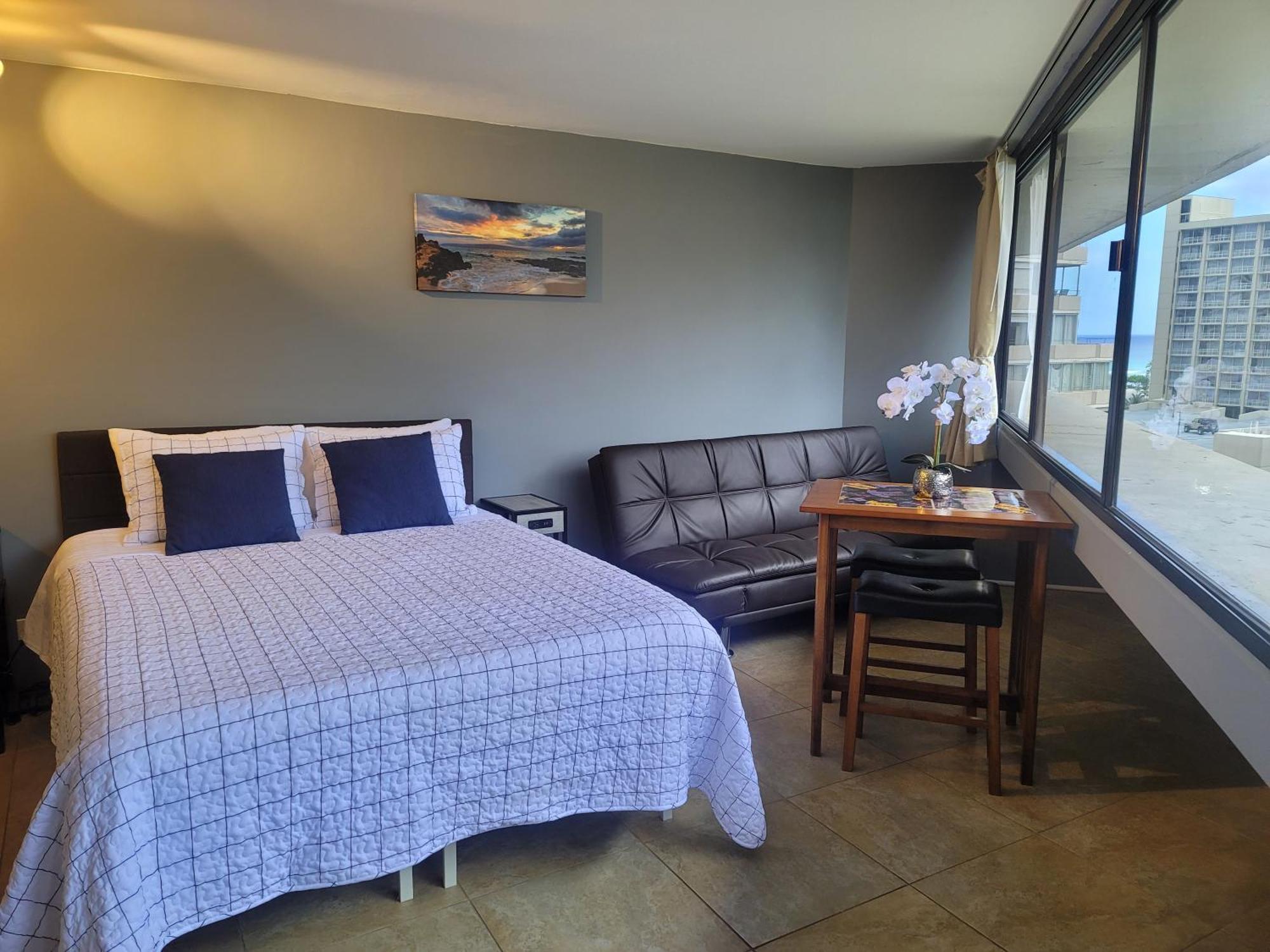 Waikiki Studio Steps To Beach-Mall Free Parking-Wifi هونولولو الغرفة الصورة
